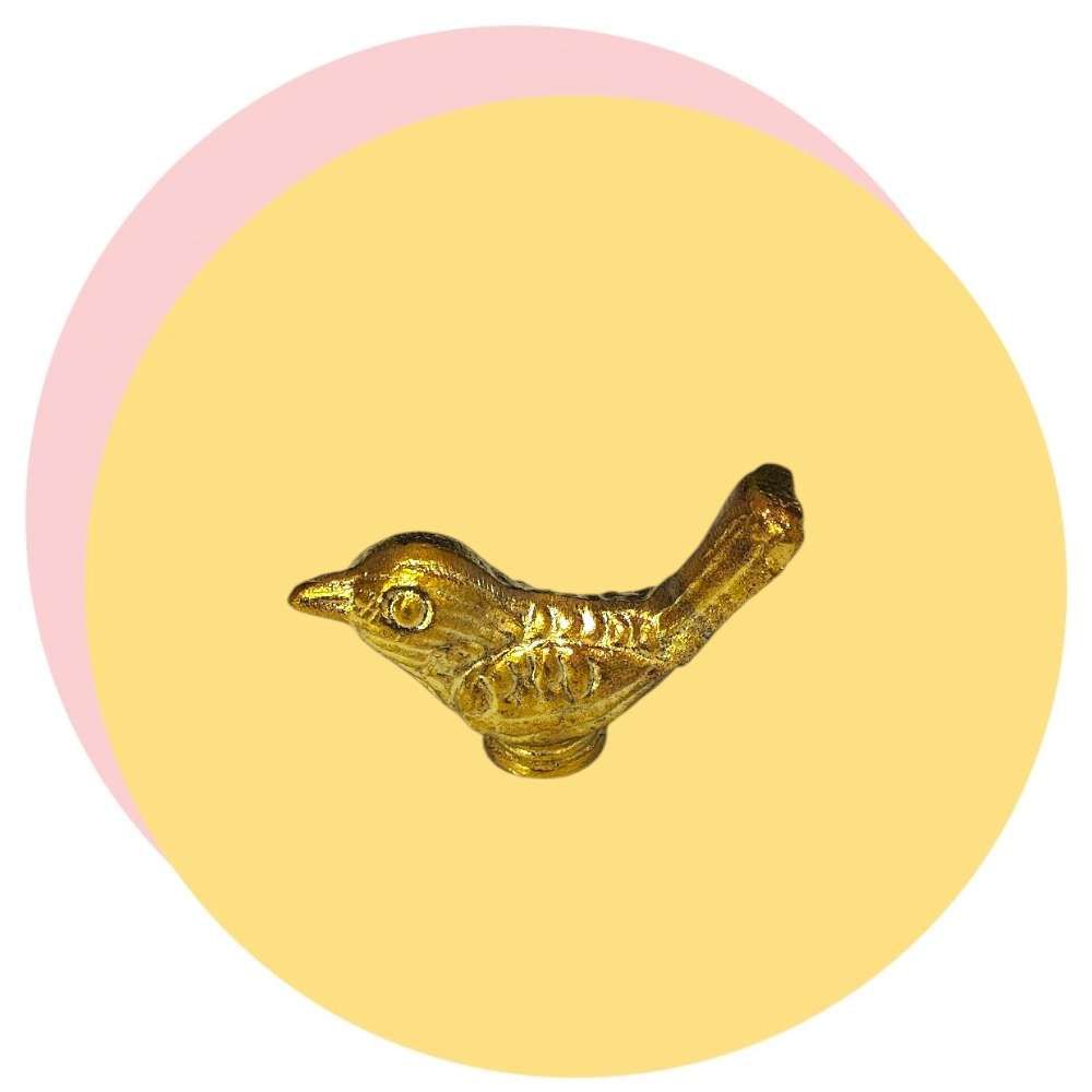 گنجشک فلزی طلایی